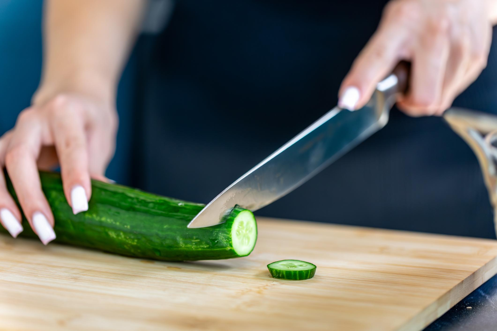 Spicy Garlic Dill Pickles Canning Recipe ingredients